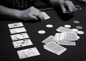 Spela online poker