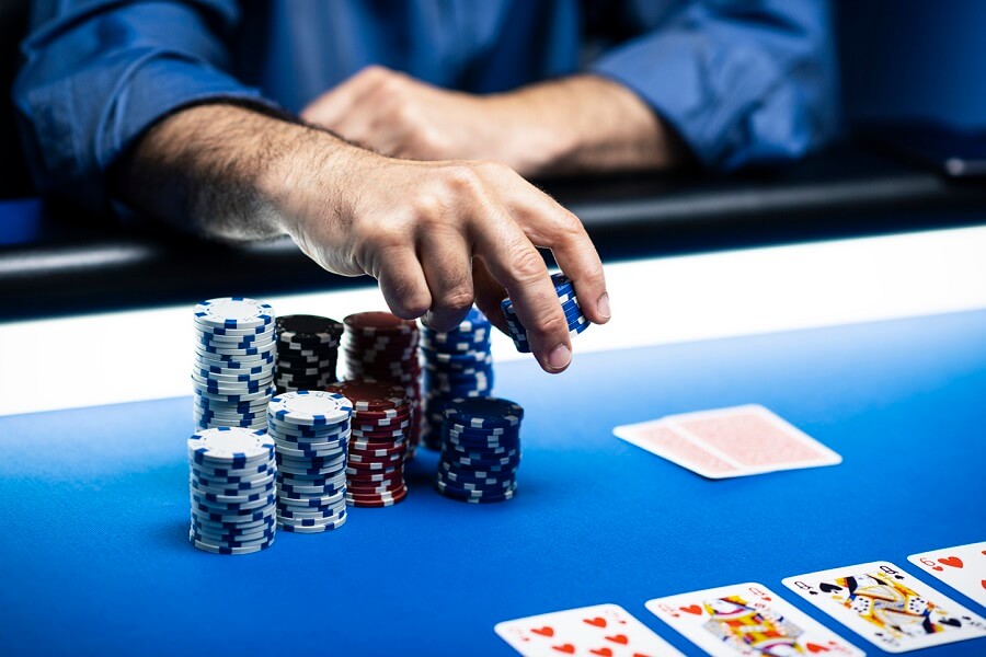 meningkatkan peluang menang di poker